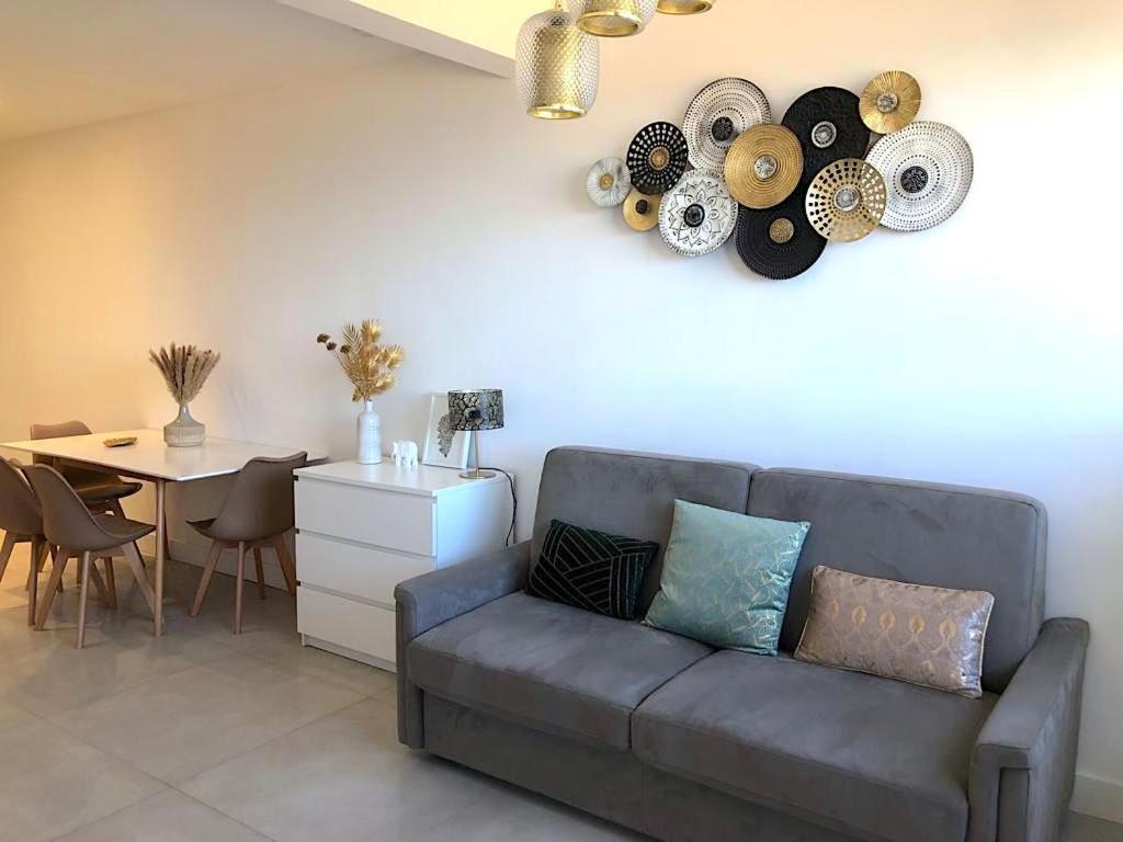 Superb Apartment With Sea View, 200M From Beach San-Martino-di-Lota Exteriör bild