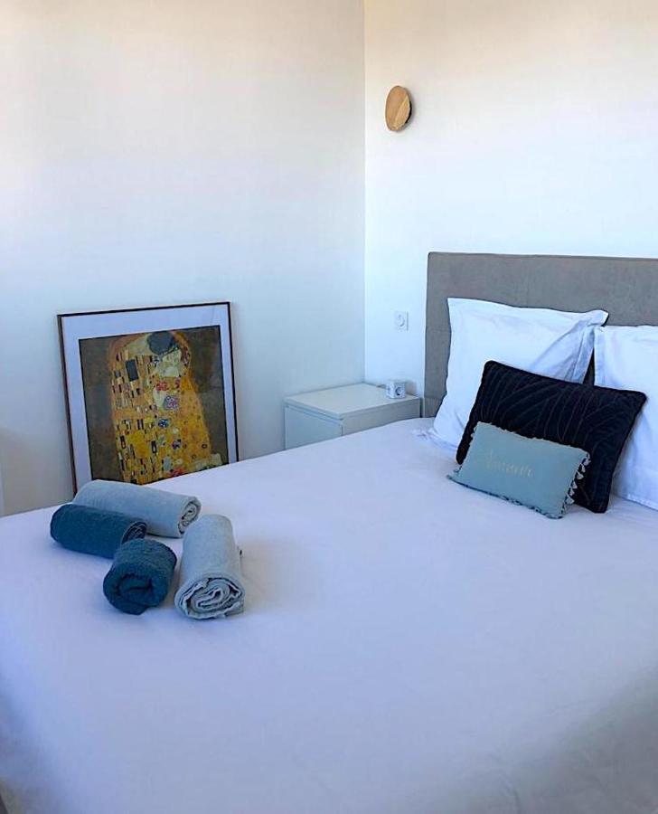Superb Apartment With Sea View, 200M From Beach San-Martino-di-Lota Exteriör bild