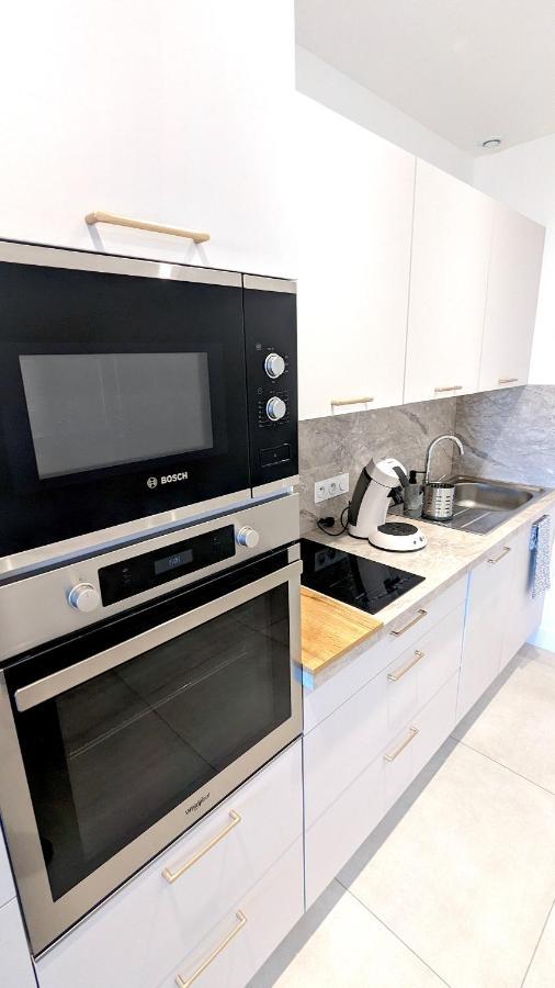 Superb Apartment With Sea View, 200M From Beach San-Martino-di-Lota Exteriör bild
